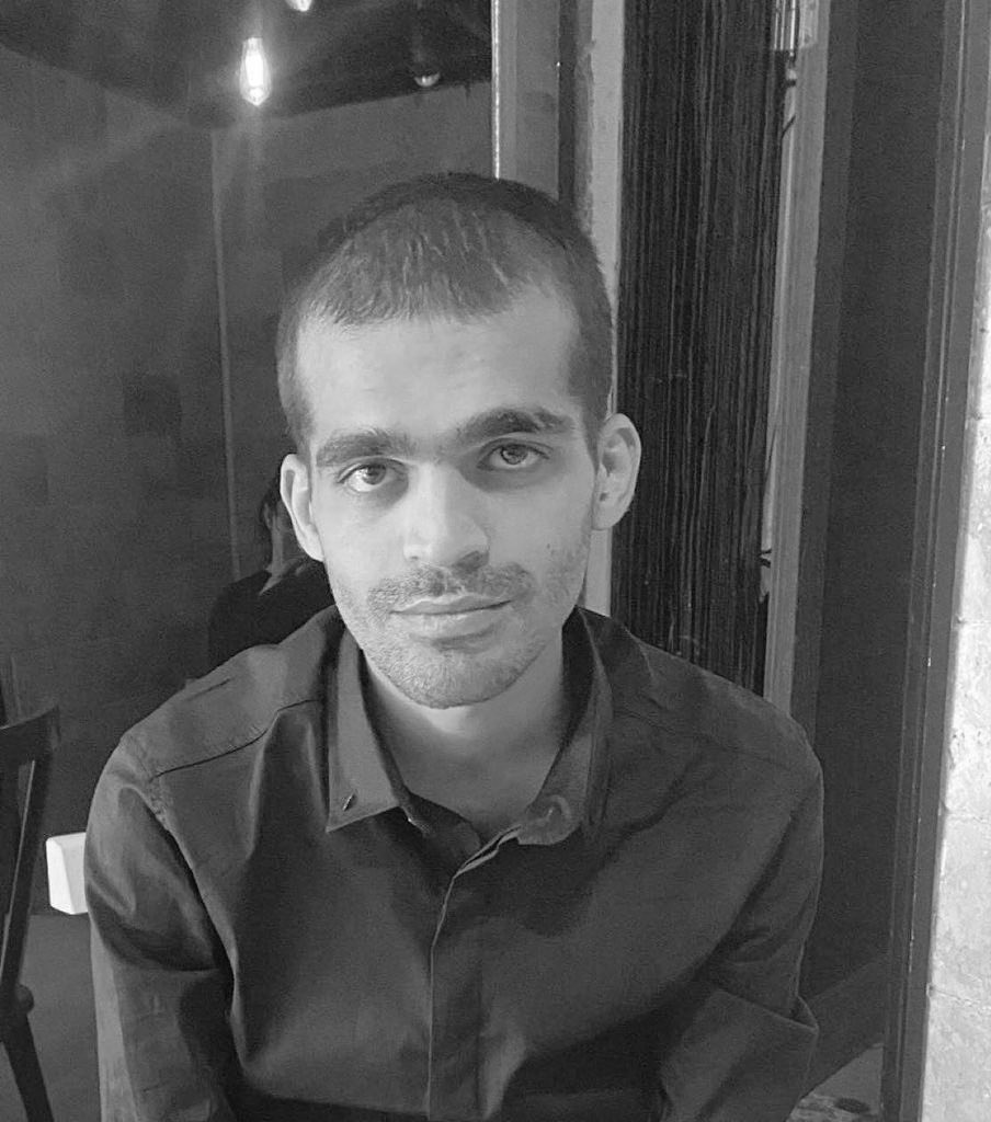 Maraalx's tweet image. The regime in Iran is racing, under cover of war to  execute protester Mohammad Amin Mahdavi Shayesteh (27). Arrested in 2023, tortured for 3 months, and sentenced to death by Judge Salavati on a 2,000-page “espionage” case , based SOLEY on possession of an empty pistol magazine…