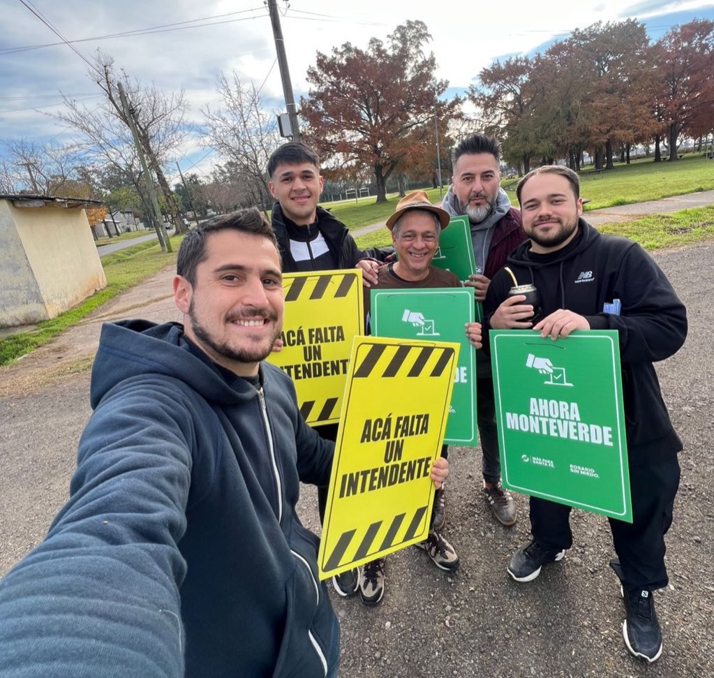 Comunidad (@comunidadros) on Twitter photo Último sábado de campaña en Rosario, en Comunidad, llevando casa x casa la propuesta que encabezan nuestros compañeros <a href="/juanmonteverde/">Juan Monteverde</a> y @normalopezsf ✌🏽❤️🔥 Último sábado de campaña en Rosario, en Comunidad, llevando casa x casa la propuesta que encabezan nuestros compañeros <a href="/juanmonteverde/">Juan Monteverde</a> y @normalopezsf ✌🏽❤️🔥