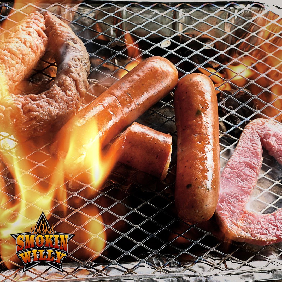 Father’s Day Sunday is tomorrow around the corner! Let us take care of the BBQ for Dad! Call our restaurant to place your family’s pick up order now, or make plans to come in!