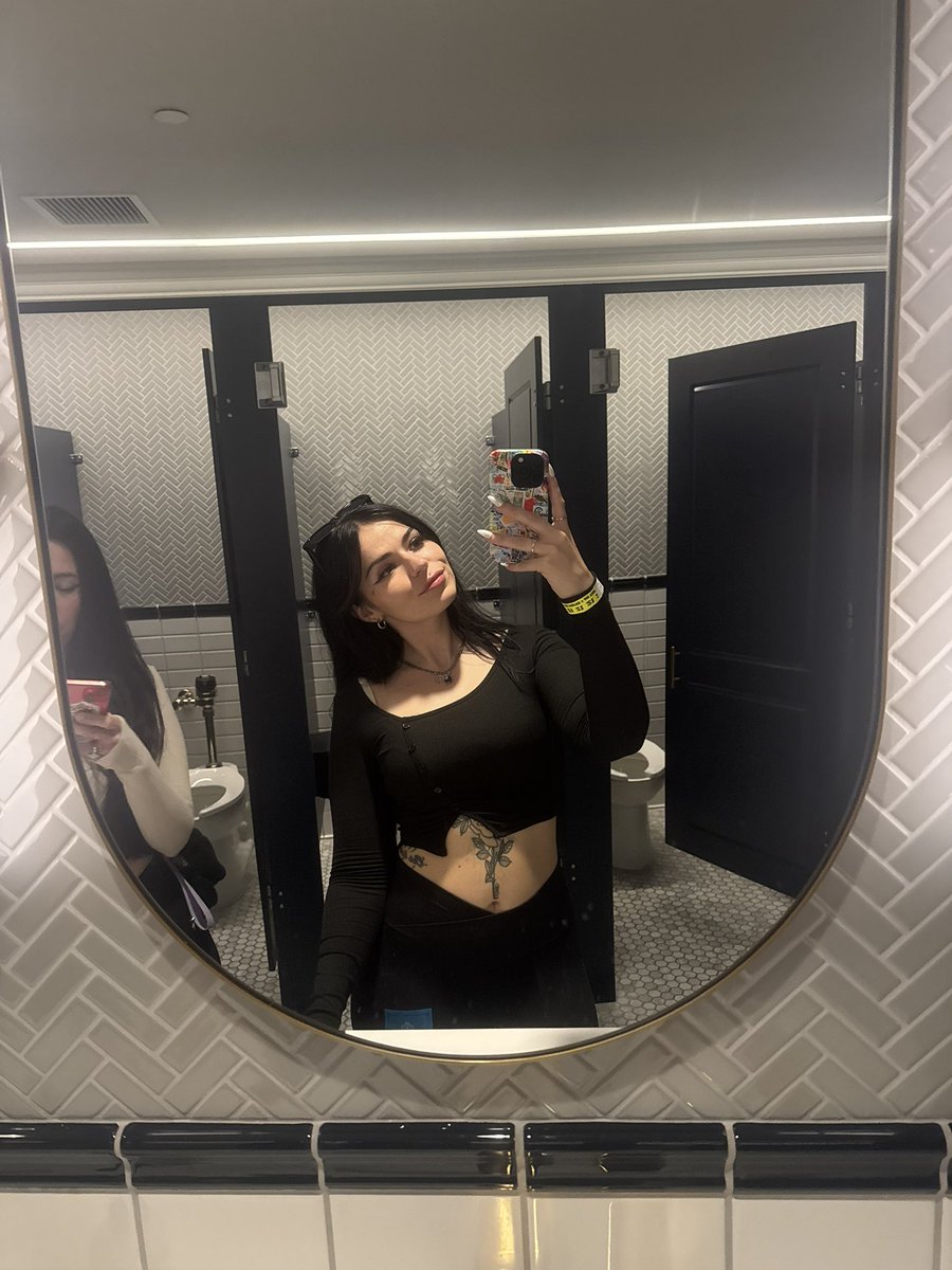 🤩