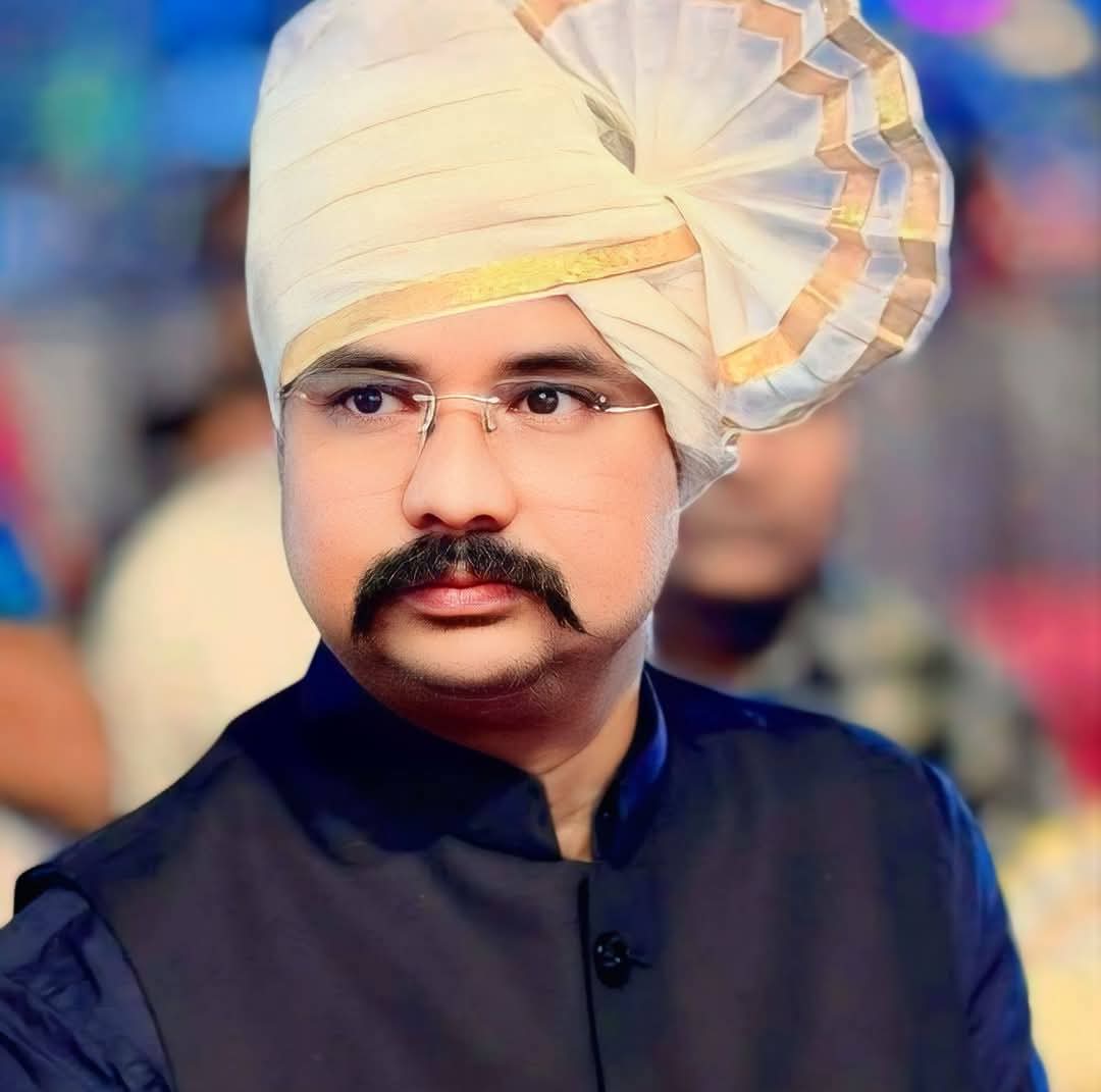 Drkuldeepbhargv's tweet photo. 22 जून | लखनऊ
बहुजन भाईचारा सम्मेलन

मा. विनय रतन सिंह जी और मौलाना सैयद कल्बे जवाद नक़वी साहब की ऐतिहासिक साझी अगुवाई में — बहुजन भाईचारा बोलेगा, नफ़रत डरेगी! https://t.co/cXP8lToS3P