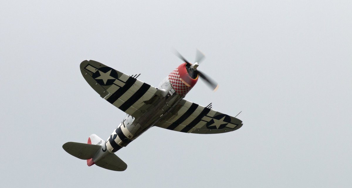 Funtera's tweet image. The Stunning @UltimateWarbird P47 Thunderbolt making some noise over @cosfordairshow #avgeek #RAFCosfordAirshow
