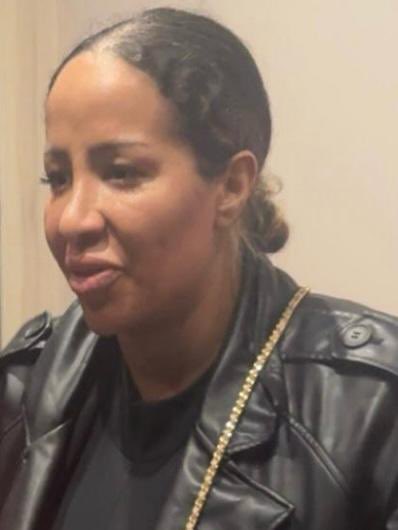 PlrMusic's tweet image. “Mon frère t’avait fait confiance, Fatima. Je t’ai envoyé, de mon compte, un million d’euros. Dès que tu as appris sa mort, tu t’es précipitée pour appeler son avocat et lui fournir une fausse procuration, afin de mettre ses biens à ton nom. Tu seras maudite toute ta vie, et tu…