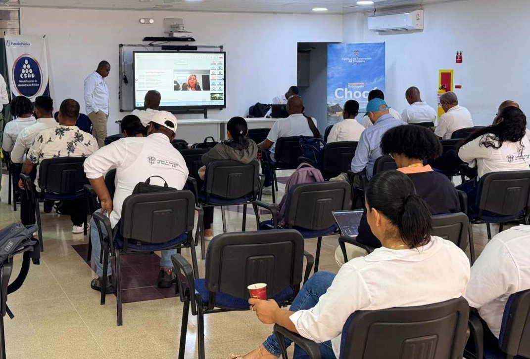 UsolidariaCo's tweet photo. #Chocó | Participamos en la Mesa de Impulso de la Subregión PDET Chocó, convocada por la @ART_Colombia.
Un espacio de articulación interinstitucional donde reafirmamos el compromiso de trabajar unidos por el desarrollo integral.
#PoderSolidario
#AcuerdoDePaz https://t.co/fQUqrgSCC1