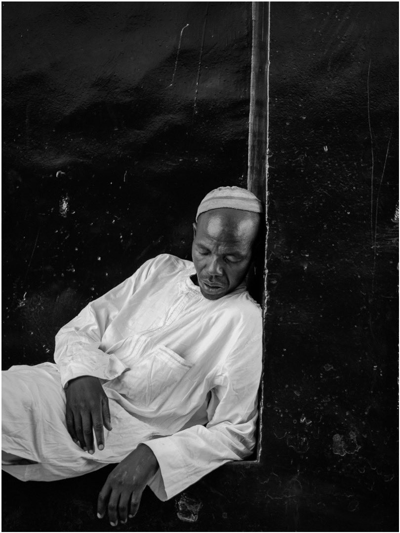 Vurzie_Kim's tweet photo. Rest. 

Zaria, 2025. https://t.co/owsSMrTY56
