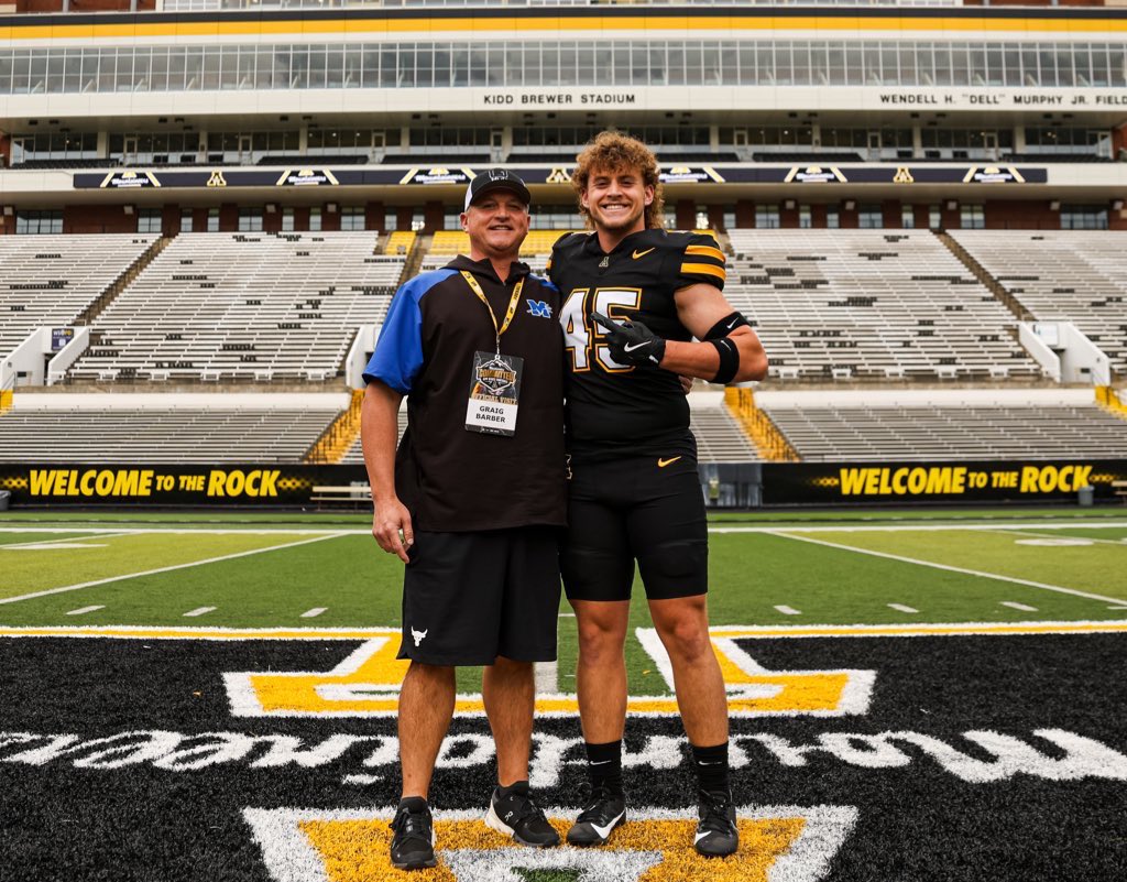 GavinBarber2026's tweet image. Thank you to @mfarrellsports for all your help in my recruiting process. Extremely grateful for all your help‼️