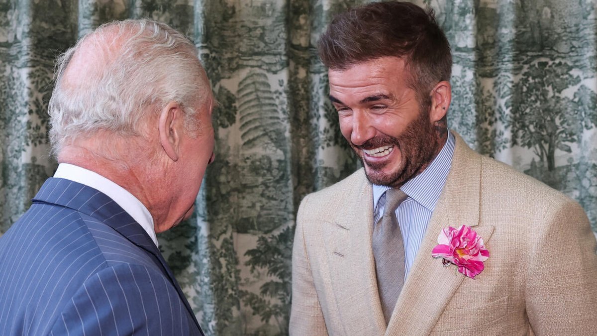 piersmorgan's tweet image. Congrats to David Beckham on his knighthood, awarded 8yrs after leaked emails revealed him say of the honours committee when he was previously overlooked: ‘They’re a bunch of c**ts… It’s pissed me off those old unappreciative c**ts.. Unless it’s a knighthood f**k off.’