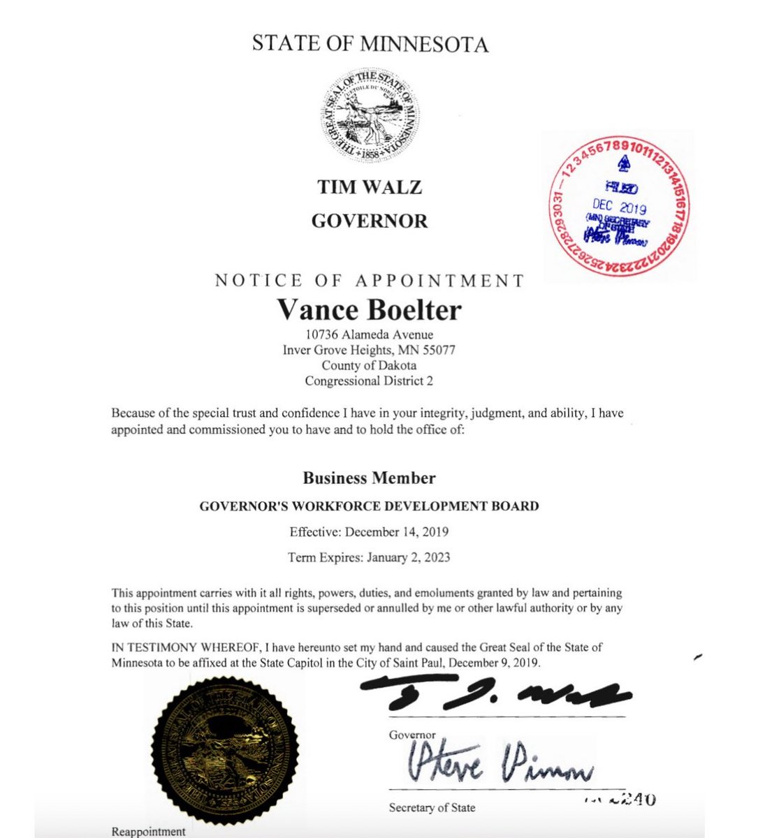 Suspect in the Minnesota attack is reportedly Vance Luther Boelter.

He was appointed to the Governor’s Workforce Development Board in 2019 by Gov. Tim Walz.

Boelter had ‘NO KINGS’ flyers in his car.

Walz needs to resign.