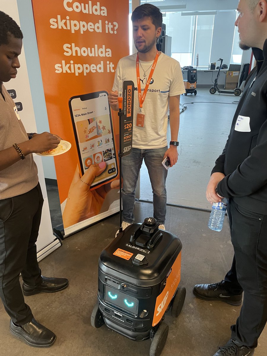 EIO_AI_ca's tweet photo. TECH DAY：Happly to share the product with amazing founders!
#ai #technical #hardware https://t.co/BqoyGzZTnP