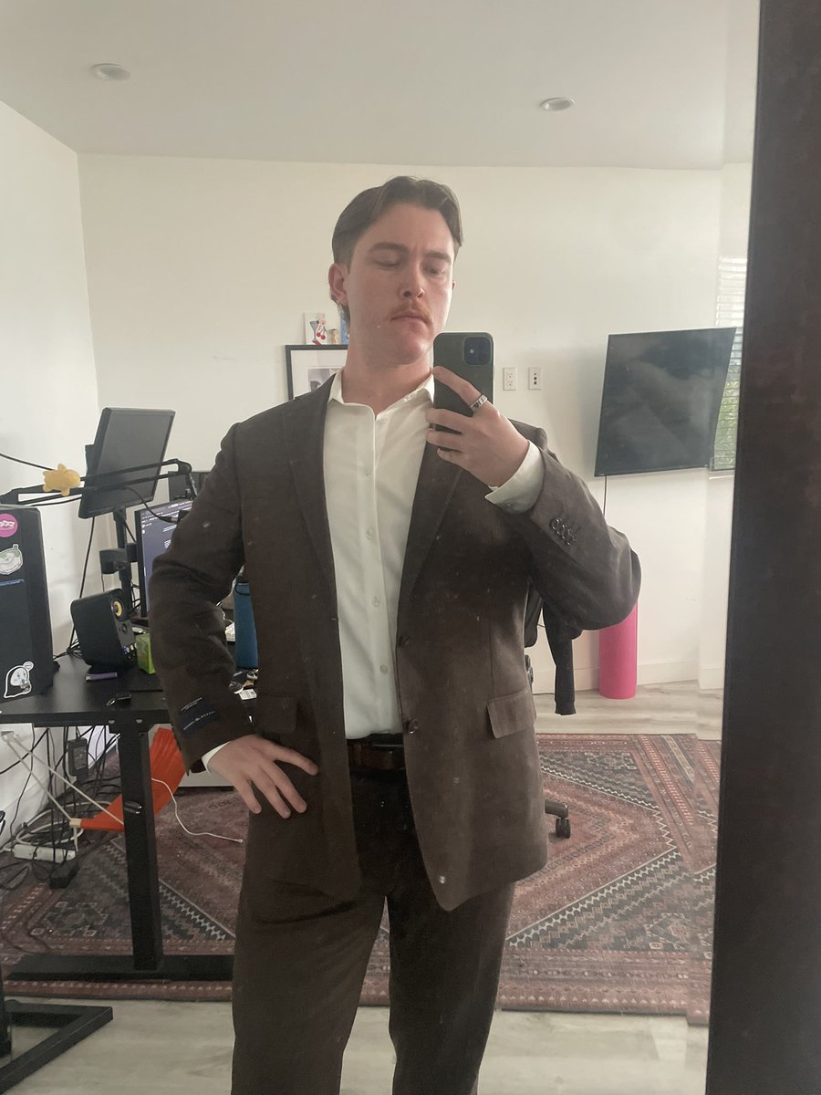 Damonte's tweet image. The Italian Stallion
vs
The Bald Eagle
Today 1pm pst SR vs C9 for finals let’s go 🤞