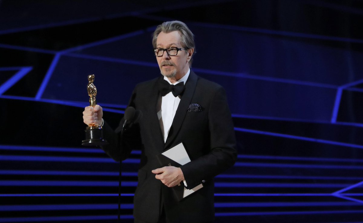 JaredWignall's tweet photo. #GaryOldman has been knighted and is now Sir Gary Oldman. #SirGaryOldman #HarryPotter #TrueRomance #SidAndNancy #StateOfGrace #JFK #TheContender #SlowHorses #DarkestHour #TinkerTailorSoldierSpy #Oppenheimer #TheDarkKnightTrilogy #AcademyAwardWinner https://t.co/1AzS3CGjFG