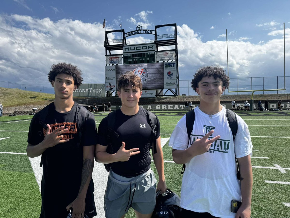 Had a great time at the <a href="/MonTechFootball/">Montana Tech Football</a> camp. Clocked in at a 4.58 (Hand Time) and won fastest man at the camp. I would like to thank <a href="/CoachKyleSamson/">Kyle Samson</a> for inviting me and also thank <a href="/CoachAndersonMT/">Khalin Anderson</a> and <a href="/MTFBCoachSchlee/">Doug Schleeman</a> for the DB/WR work.

<a href="/CoachDJClark_2/">DJ Clark</a> <a href="/Oakley_Hussey/">Oakley Hussey | Coach 12</a>