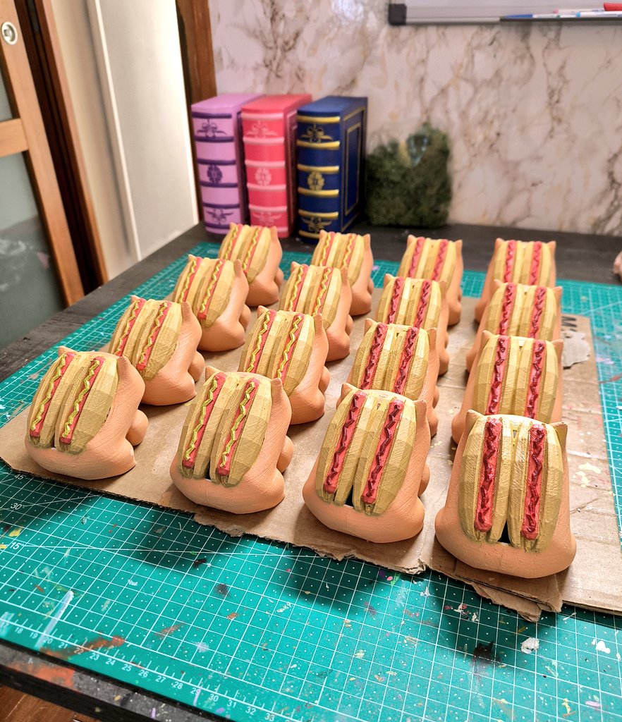 Le menu du jour : BulbiHotdog, moutarde ou ketchup ? 😌🌭