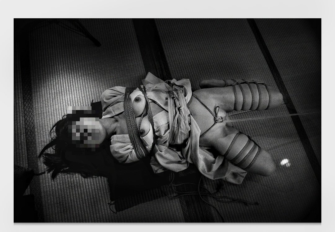 縛りは、身体を縛るだけでなく、心を解き放つ力もある。Shibari doesn’t just restrain the body—it sets the mind free.