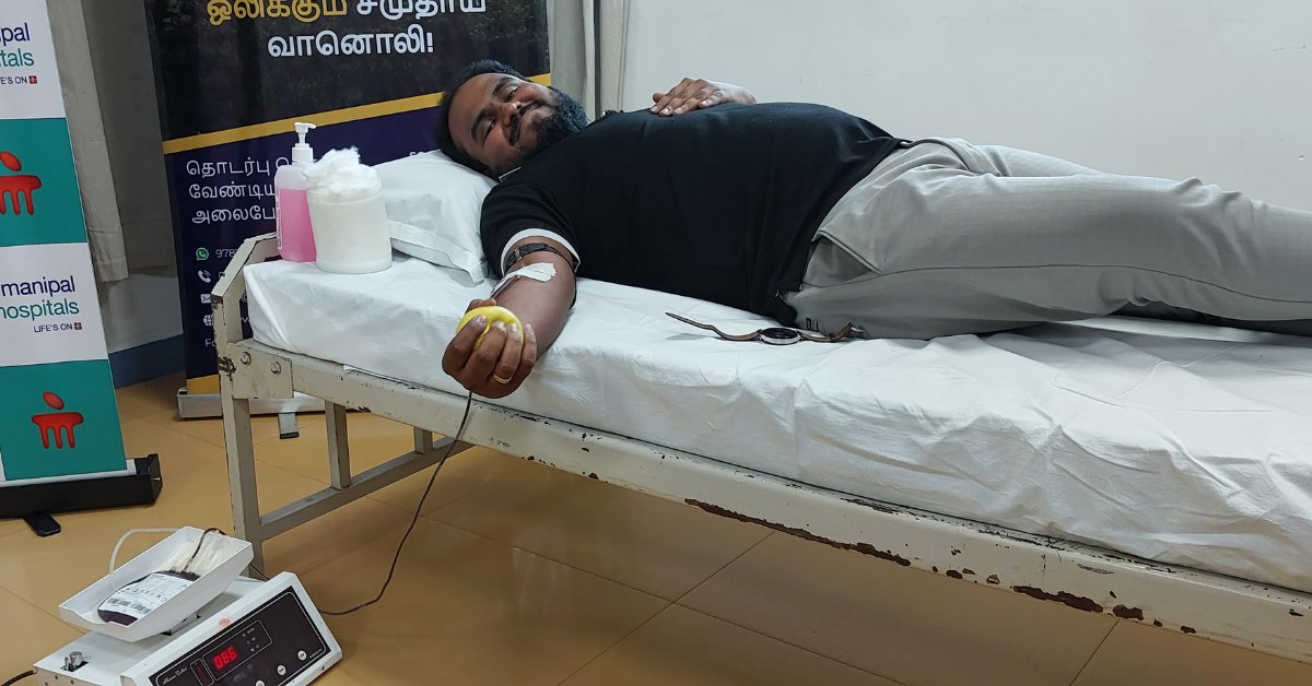 Vee Technologies (@v_technologies) on Twitter photo On the occasion of World Blood Donor Day, celebrated on June 14, a major blood donation camp was organized by Vee Technologies at #Salem, in coordination with <a href="/ManipalHealth/">Manipal Hospitals</a>.
#WorldBloodDonorDay #BloodDonationCamp #DonateBloodSaveLives #SaveLives #VeeTechnologiesCares #CSR On the occasion of World Blood Donor Day, celebrated on June 14, a major blood donation camp was organized by Vee Technologies at #Salem, in coordination with <a href="/ManipalHealth/">Manipal Hospitals</a>.
#WorldBloodDonorDay #BloodDonationCamp #DonateBloodSaveLives #SaveLives #VeeTechnologiesCares #CSR