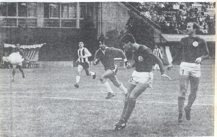💙❤️💙
Gol de Ruben Dario Insúa a Talleres de Córdoba
14 Junio 1981