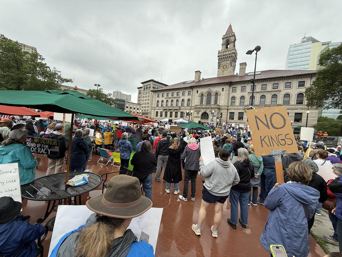 njlockwood's tweet image. Dump @realDonaldTrump.
Dump @RonMariano.
#NoKingsDay #mapoli #Worcester