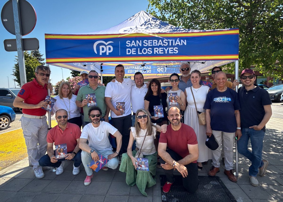 #2AñosConMásGANAS ‼️

Seguimos a pie de calle transmitiendo a los vecinos el balance de este aniversario de Gobierno de <a href="/IdiazAyuso/">Isabel Díaz Ayuso</a> y <a href="/lsfernandeza/">Lucía S. Fernández Alonso</a>.

🏡 Hoy en las urbanizaciones Club de Campo y Fresno Norte.

¡Gracias a todos! 👏🏽