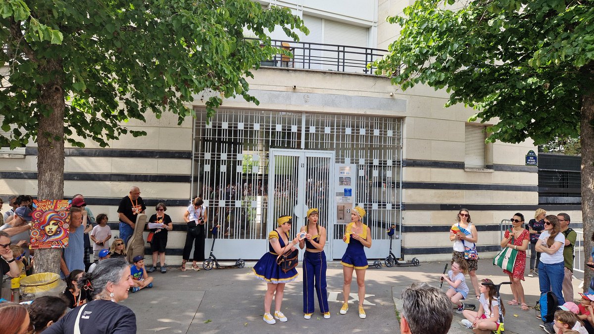 "Gloire à l'art de rue" avec la 26ème édition du festival #CouléeDouce à #Paris12.

Danse, musique, théâtre, etc. sur la merveilleuse promenade plantée💃🏾🎭🥁