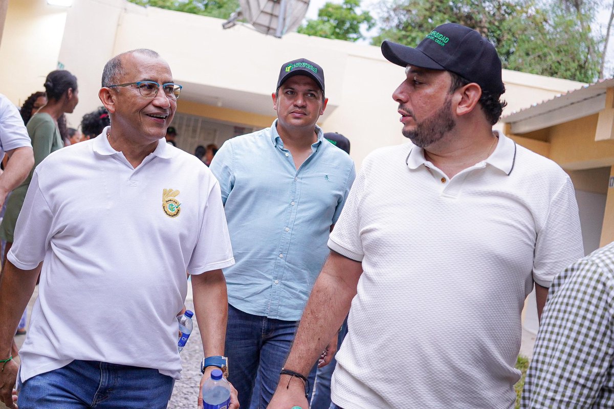 UnipopularCesarOficial (@unicesaroficial) on Twitter photo La UPC llega a El Copey gracias al convenio entre el Rector de la Universidad <a href="/RoberRomeroR/">Rober Romero Ramirez</a> y el Alcalde <a href="/AssadRaish/">Assad★RaishGámez</a>. Es la primera vez que la UPC ofrecerá programas de Administración de Empresas e Ingeniería Agroindustrial en este municipio.
<a href="/Mineducacion/">MinEducación</a> La UPC llega a El Copey gracias al convenio entre el Rector de la Universidad <a href="/RoberRomeroR/">Rober Romero Ramirez</a> y el Alcalde <a href="/AssadRaish/">Assad★RaishGámez</a>. Es la primera vez que la UPC ofrecerá programas de Administración de Empresas e Ingeniería Agroindustrial en este municipio.
<a href="/Mineducacion/">MinEducación</a>