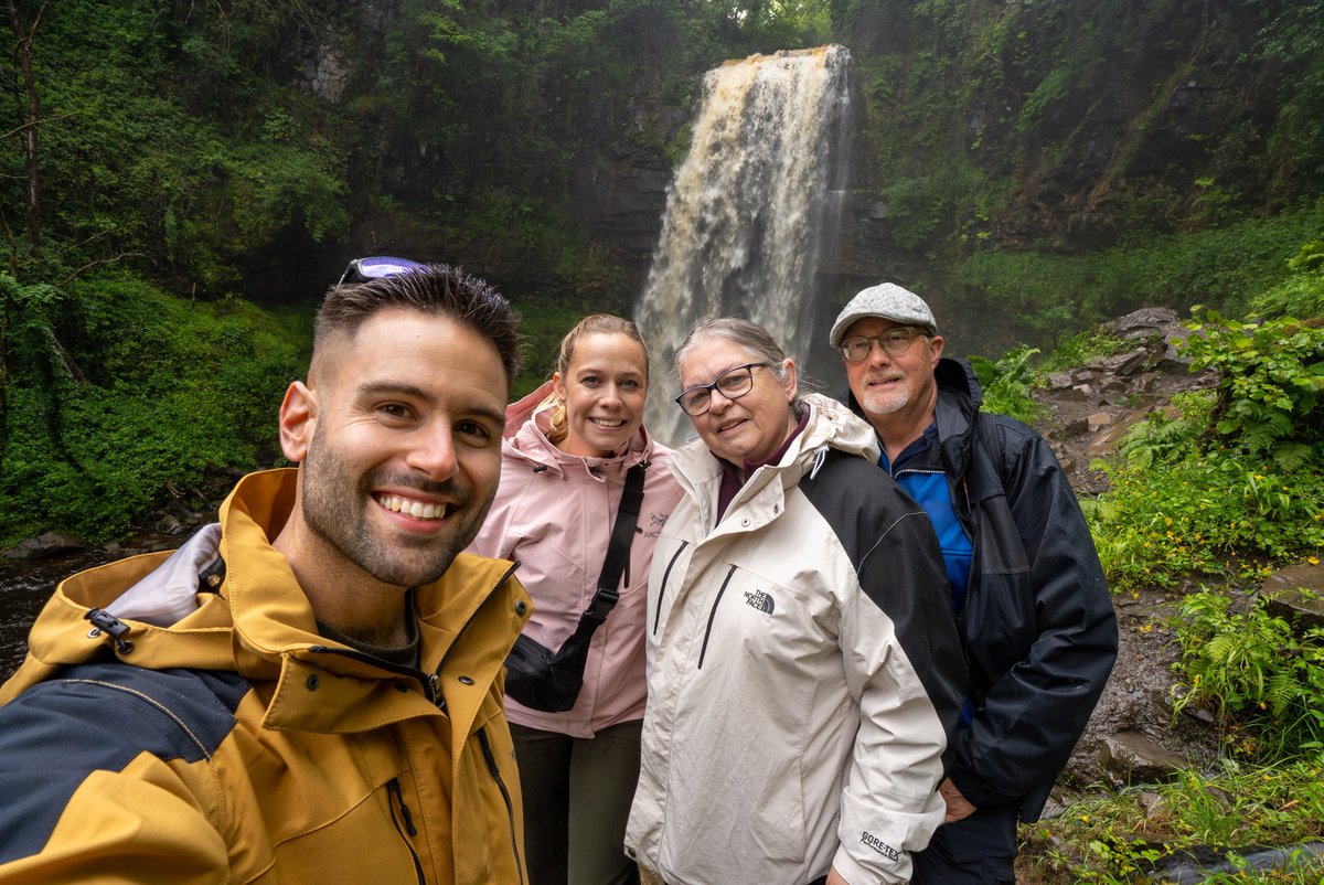 This is the real Batcave! You read that right. This is the waterfall that was used in Batman The Dark Knight Rises to hide the entrance of the batcave.
Sadly, I did walk behind the fall but couldn't find the entrance...🏴󠁧󠁢󠁷󠁬󠁳󠁿 
📍Henrhyd Falls, Brecon Beacons National Park