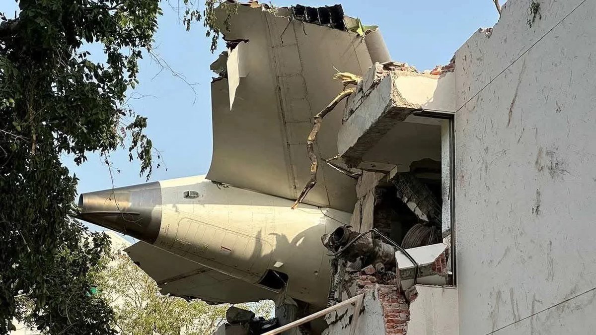 Why Americans scared to admits that 9/11 was an inside job ?