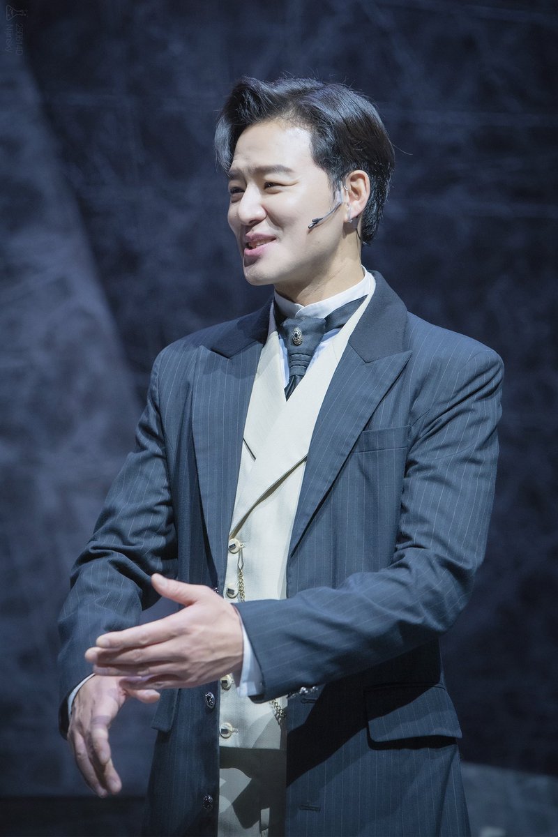 250614 밤 뮤지컬 니진스키 무대인사

디아길레프 役 #김종구