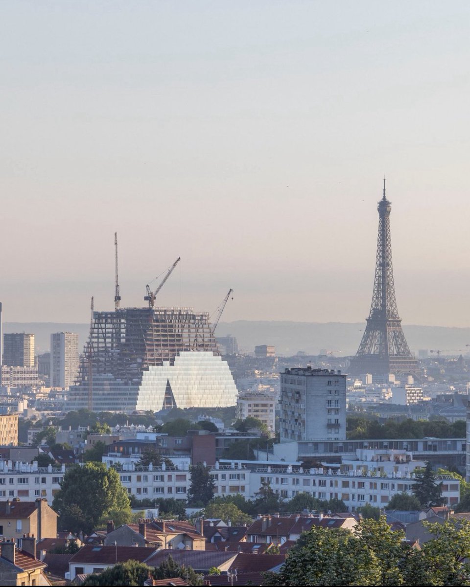 (Re)découvrez PARIS, le compte 100% PARIS 🇫🇷 (@parisvisites) on Twitter photo Horreur en cours à #Paris, tour Triangle.
via <a href="/arthurweidmann1/">Arthur Weidmann</a>
paris-visites-guidees.com Horreur en cours à #Paris, tour Triangle.
via <a href="/arthurweidmann1/">Arthur Weidmann</a>
paris-visites-guidees.com