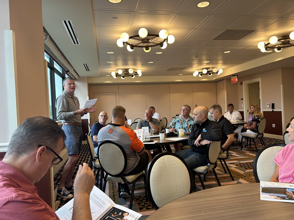 Spending an enjoyable weekend with the Southeastern Indiana Superintendents Study Council. Business meeting and breakfast this morning. Love having our retirees and sponsors join us for the weekend. Nice celebration of the end of the school year. #LeadIAPSS