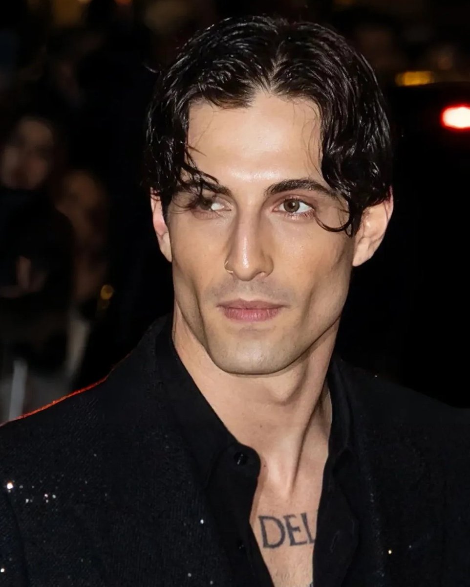 LorenzaCartagi1's tweet photo. Damiano David https://t.co/Y7IKGLKSDP