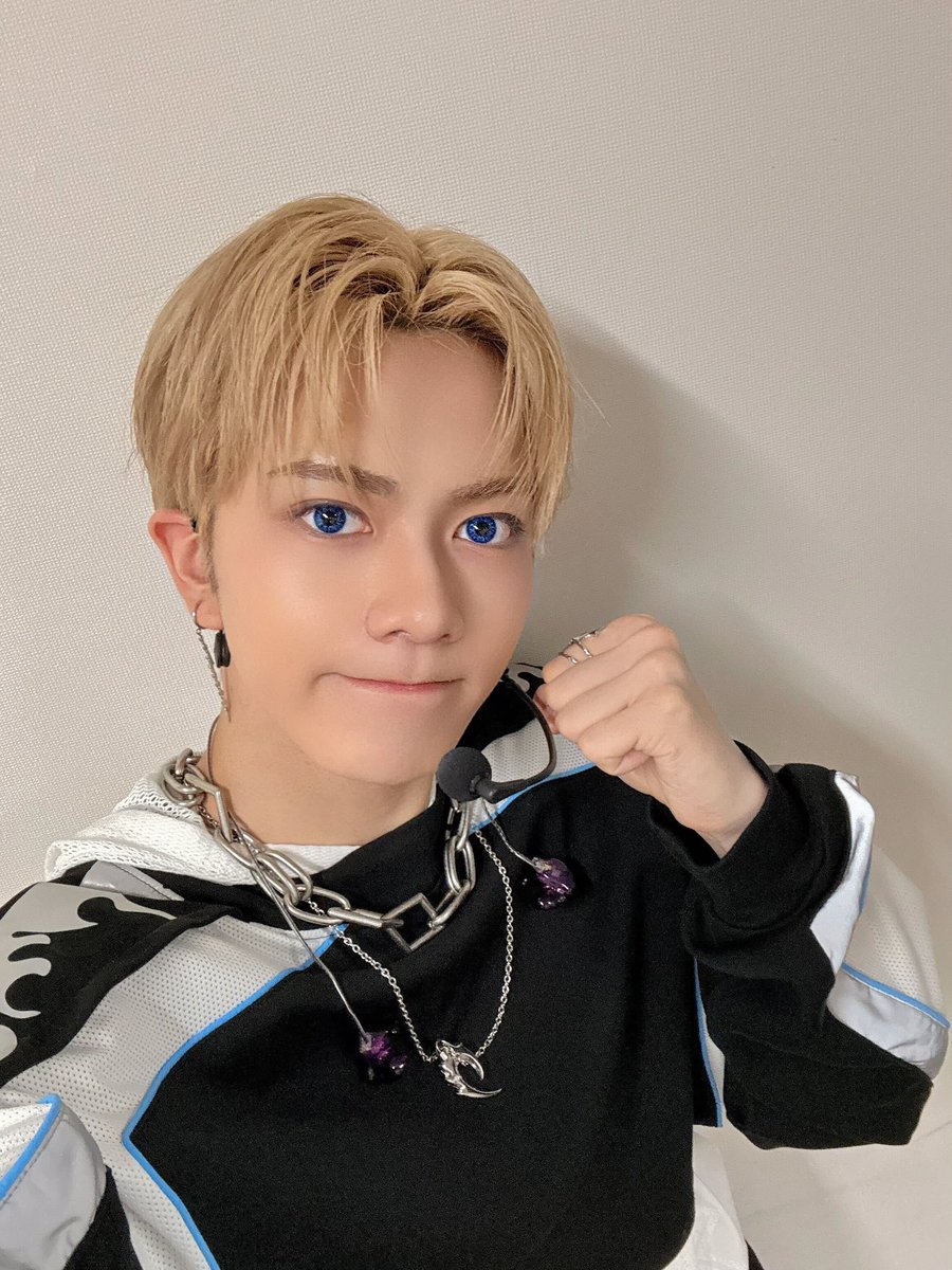 💙from. #礼央 #REO☀️
オープンスペースライブin長野🐰

#aoen #アオエン