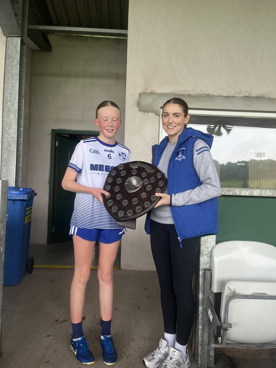CumannM's tweet photo. 🌟🌟Girls finals Day 🌟🌟
Roinn 2 was set to be another exciting encounter between Scoil Mhuire Clontibret &amp; St Patrick’s Broomfield. After a brave battle Broomfield held onto the victory @cnambnaisiunta @AllianzIreland @OneillShamrock @LadiesDmoyne @Monaghan_LGFA https://t.co/RFbyyppALa