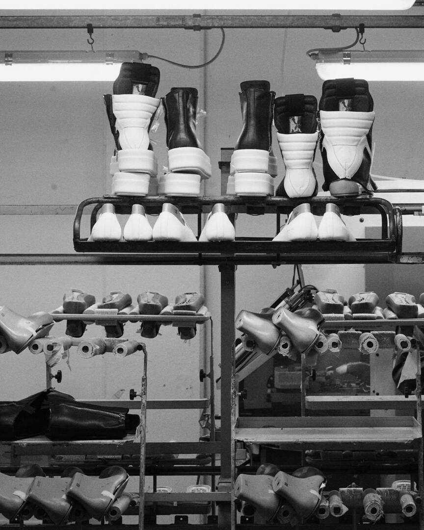 SNEAKER PRODUCTION, MARCHE, ITALY #RICKOWENS #RICKOWENSONLINE #RICKOWENSSS25