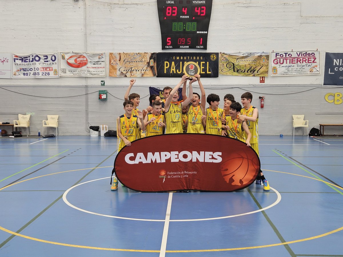 CB625Ponferrada's tweet photo. CAMPEONES 🏆
El infantil masculino @LosObeliscos Amarillo es el nuevo campeón provincial. 🙌 No se nos ocurre mejor forma de terminar la temporada. ¡Enhorabuena a todos! #CB625 #SomosAmarillos https://t.co/GaiJw7AwSC
