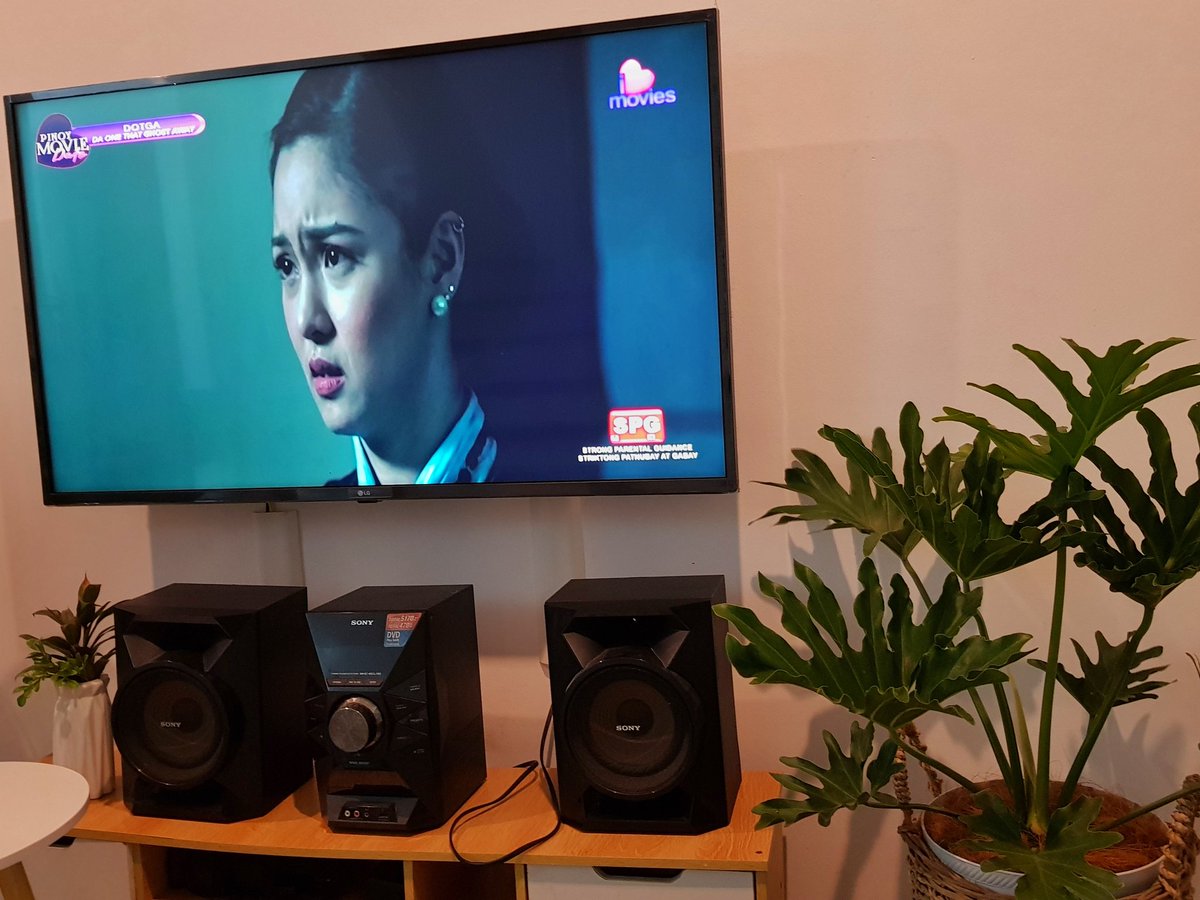 tentencath's tweet photo. buti nalang may pampa GV after PBB!
#DotGa
KIMCHIU LIVE ON PBB
#KimChiu https://t.co/m0qHoGfMaD