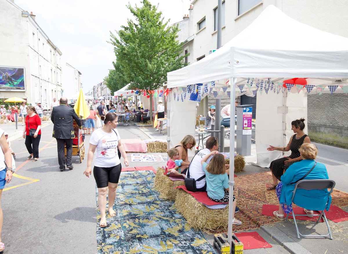Quartiers en #fête s’installe dans le quartier #Cernay - Saint-Marceaux pour une journée festive. Des #animations sont proposées : concerts, kermesse, ateliers créatifs, manège, animations sportives, fresque participative et bien d’autres surprises. =&gt; bit.ly/45pdGNo