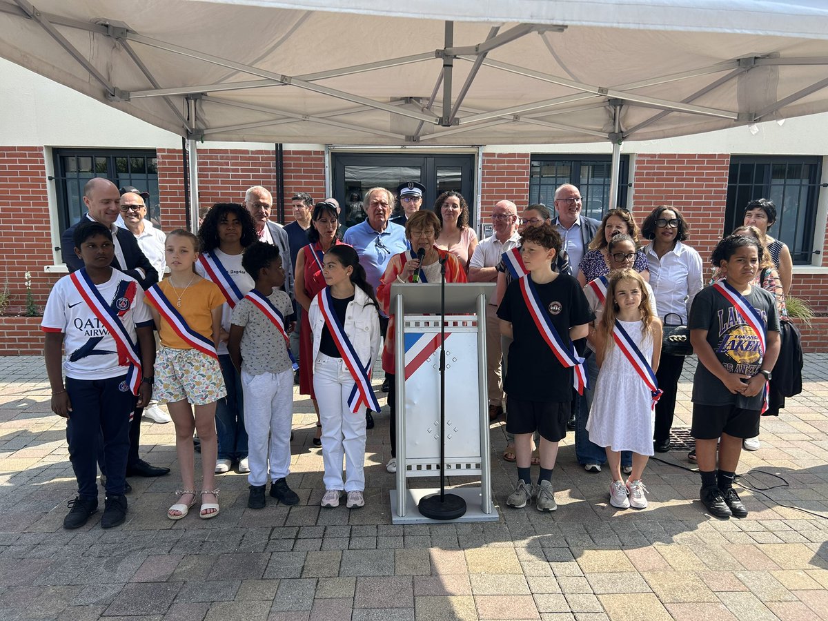 Jean-Marie Vilain (@jmvilain) on Twitter photo Présent ce matin à l’inauguration du nouveau poste de police municipale de #quincysoussenart où je représentais <a href="/vpecresse/">Valérie Pécresse</a>.
<a href="/iledefrance/">Région Île-de-France</a>, toujours soucieuse de renforcer la sécurité des Franciliens, a en effet financé près d’un tiers de cette très belle réalisation dont la maire Présent ce matin à l’inauguration du nouveau poste de police municipale de #quincysoussenart où je représentais <a href="/vpecresse/">Valérie Pécresse</a>.
<a href="/iledefrance/">Région Île-de-France</a>, toujours soucieuse de renforcer la sécurité des Franciliens, a en effet financé près d’un tiers de cette très belle réalisation dont la maire