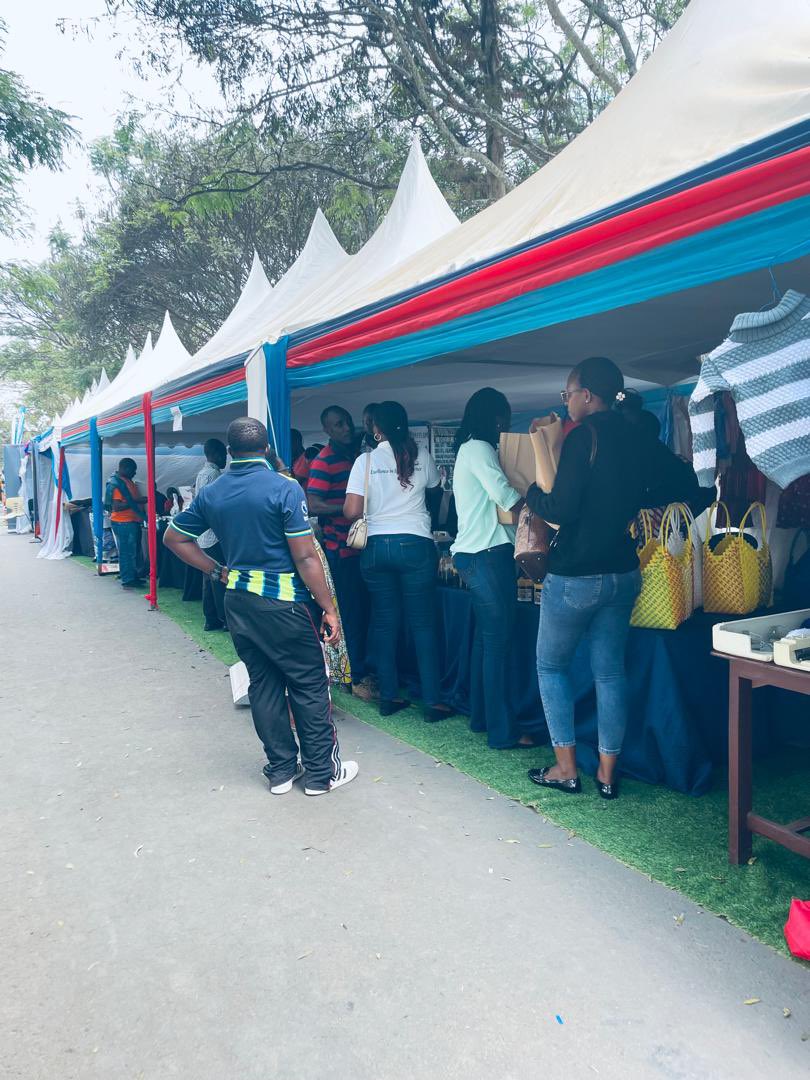 Sylverien (@sylverien2) on Twitter photo Clients of <a href="/InkomokoRwanda/">Inkomoko Rwanda</a> Participated in the 3-Day -11-13June 2025 <a href="/NyanzaDistrict/">Nyanza District</a> #OpenDay with Enthusiasm. As part of our #marketLinkage initiative,they exhibited their products and services to boost revenue,forge connections with buyers,& learn from fellow entrepreneurs Clients of <a href="/InkomokoRwanda/">Inkomoko Rwanda</a> Participated in the 3-Day -11-13June 2025 <a href="/NyanzaDistrict/">Nyanza District</a> #OpenDay with Enthusiasm. As part of our #marketLinkage initiative,they exhibited their products and services to boost revenue,forge connections with buyers,& learn from fellow entrepreneurs