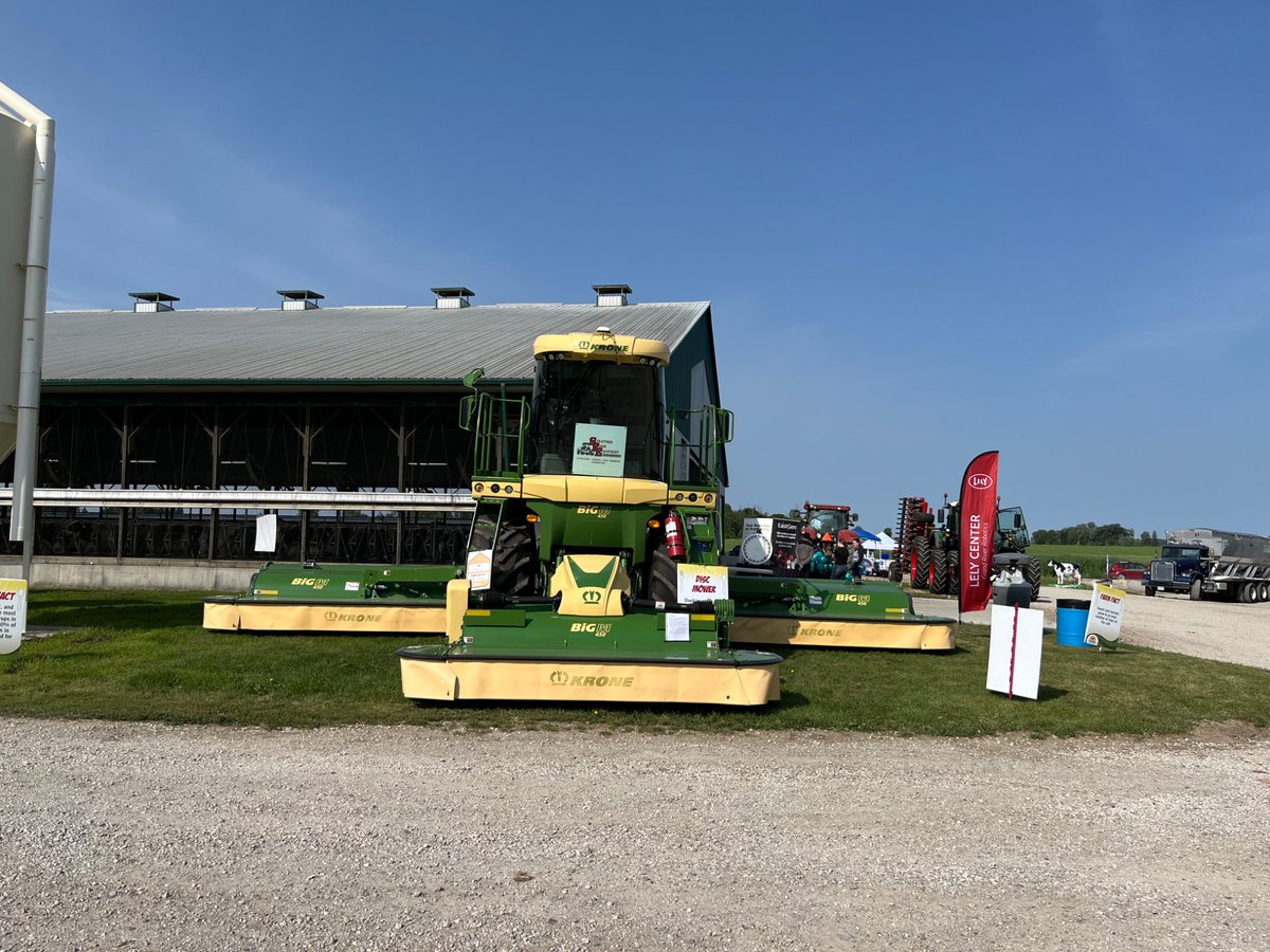 Gord Mills (@gord_mills_sfe) on Twitter photo Great day to be out participating at Breakfast on the farm. <a href="/StratfordFarmEq/">Stratford Farm Equipment</a> <a href="/FarmFoodCareON/">Farm & Food Care Ontario</a> #farmawareness #community Great day to be out participating at Breakfast on the farm. <a href="/StratfordFarmEq/">Stratford Farm Equipment</a> <a href="/FarmFoodCareON/">Farm & Food Care Ontario</a> #farmawareness #community
