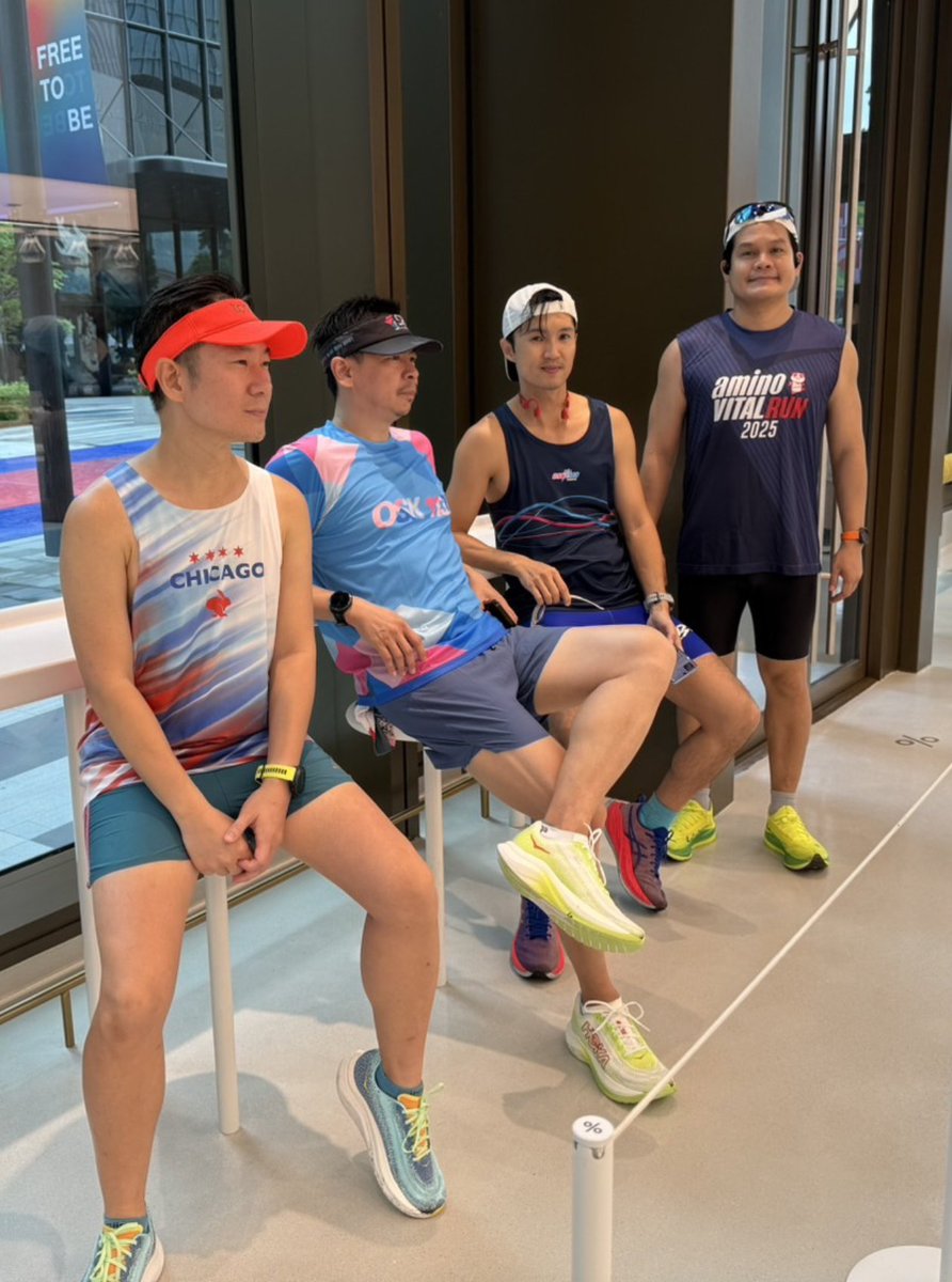 DolDolArt's tweet photo. ปีนี้ Run Club เกิดใหม่มากมาย แต่ผมก็ยังวิ่งกับเพื่อนๆ กลุ่มเดิม 😜😁 https://t.co/smbQtcv9zk