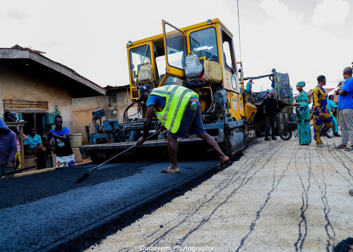 Osun_Works_Min's tweet image. ONGOING PROJECT ALERT ‼️
Construction of Ayogun, Dagunro – Laro Timehin Pry. Sch. Road, Isale Osun, Osogbo
#OsunInfraFocus
#ImoleImpactfulGovernance
#ForAGreaterOsun
#QualityInfrastructure