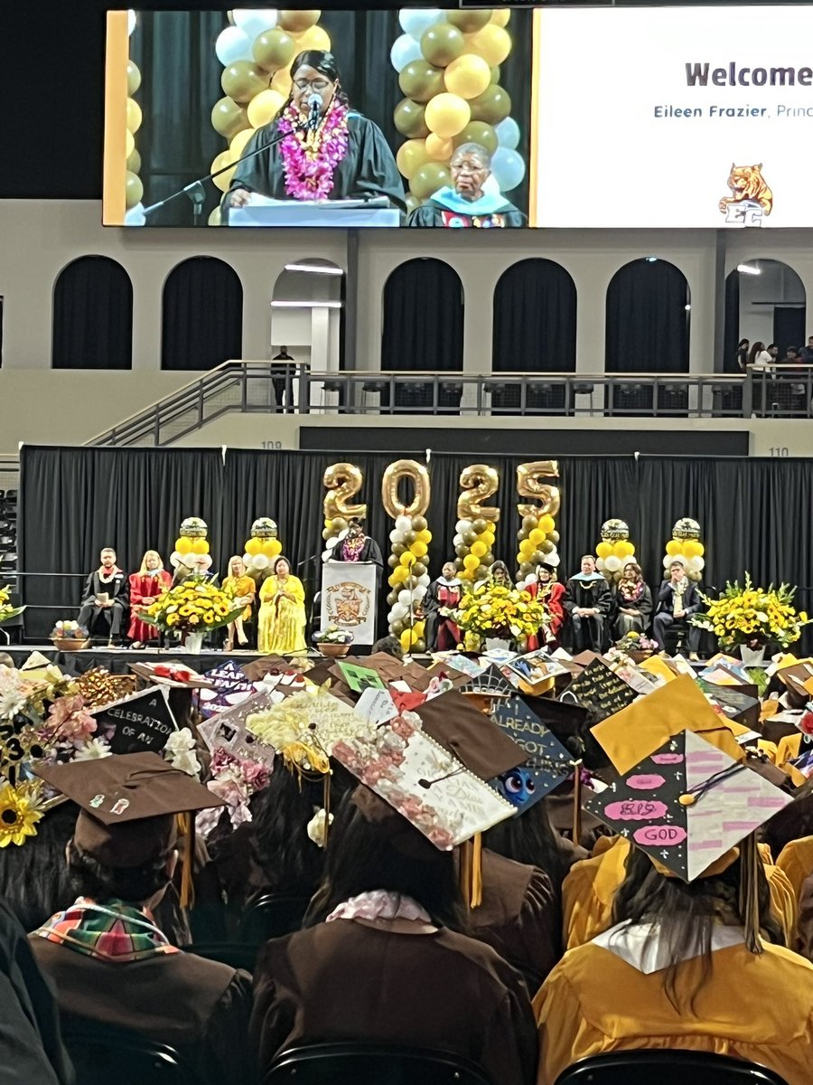 ECHSPride (@elcaminohighsch) on Twitter photo Congratulations to the ECHS Class of 2025! We are so proud of you!!
#destinationOside
<a href="/OsideUSD/">Oceanside Unified School District</a> Congratulations to the ECHS Class of 2025! We are so proud of you!!
#destinationOside
<a href="/OsideUSD/">Oceanside Unified School District</a>