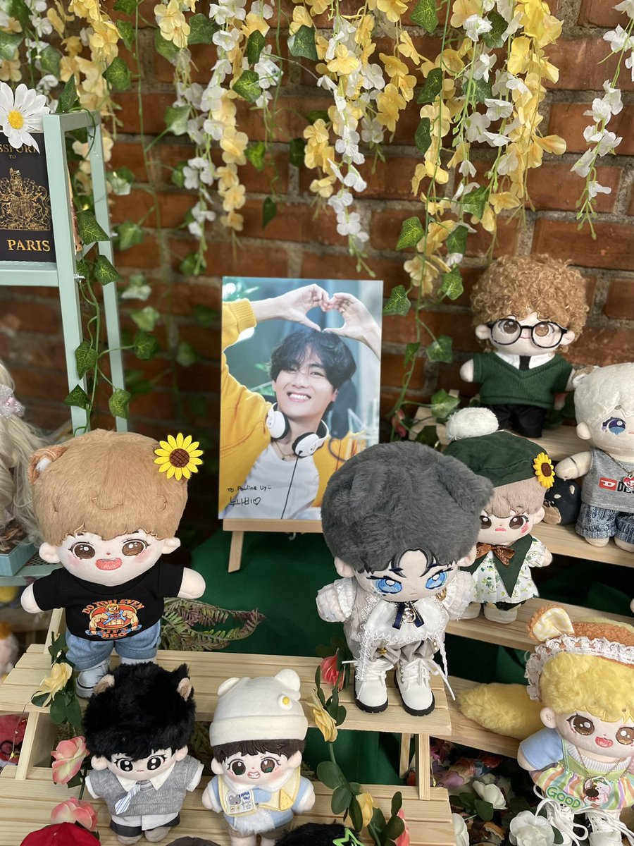 _winteresel's tweet photo. "Sipped coffee, shared laughs, and celebrated our idol — a day to remember 💜

Thank you so much @VelouteMNL  and @_nuna_V for organizing this event ✨ 

#V_Velouter
#V #뷔 #TAEHYUNG
#VelouteMNL https://t.co/it7agN4HCv