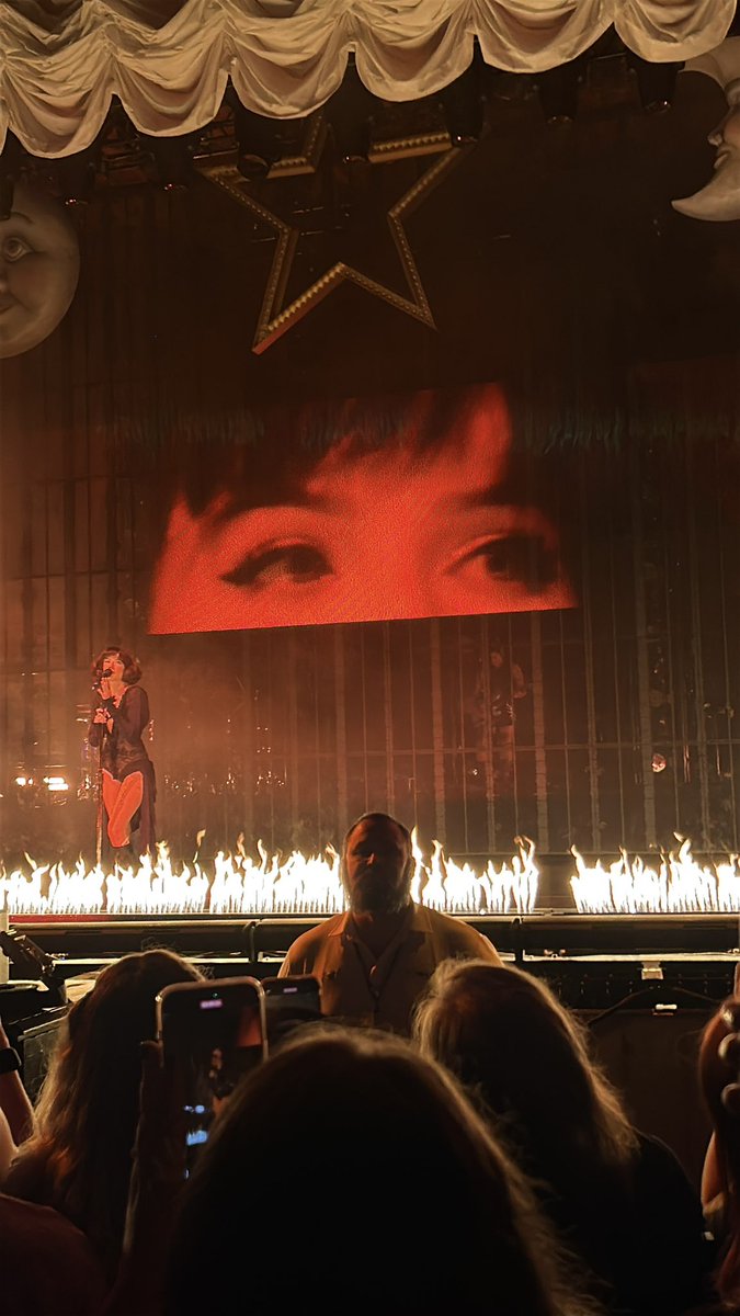 punchwasted's tweet photo. i may never recover ๐๐ค๐ค #fmlttour https://t.co/5IERXcA8Jv