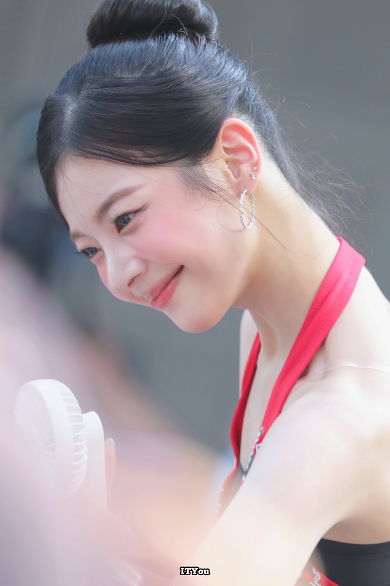 ITYou1209's tweet image. #ITZY #있지 
#예지 #리아 #류진 #채령
#GirlsWillBeGirls 250614 미니팬미팅
