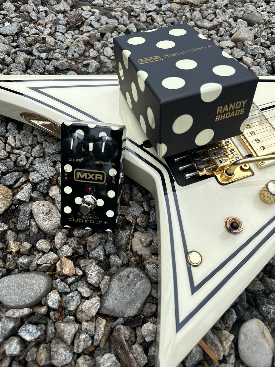 STEVE BROWN (@stevebrownrocks) on Twitter photo Honored to have my first ever Distortion + be the <a href="/jimdunlopusa/">Jim Dunlop</a> Limited Edition RANDY RHOADS ๐๐ป๐โก๏ธ Looking foward to some more RR Inspiration ๐ Thanks Julie F @dargmama #randyrhoads #guitargear #pedal Honored to have my first ever Distortion + be the <a href="/jimdunlopusa/">Jim Dunlop</a> Limited Edition RANDY RHOADS ๐๐ป๐โก๏ธ Looking foward to some more RR Inspiration ๐ Thanks Julie F @dargmama #randyrhoads #guitargear #pedal