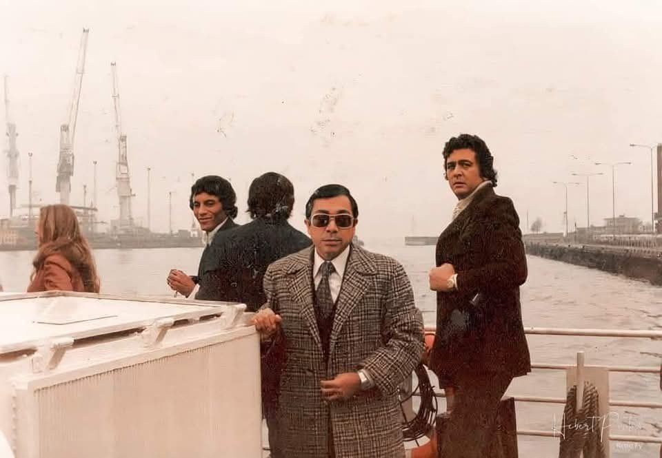 Como pasa el tiempo y uno siente nostalgia por las cosas buenas que pasó en vida.
Hace más de 45 años rumbo a Malmo desde Copenhague por Alicaffo, para cruzar el estrecho de 16 km, y escribir una de las mejores historias del futbol Paraguayo
El la Gráfica, Evaristo Isasi, HDD y