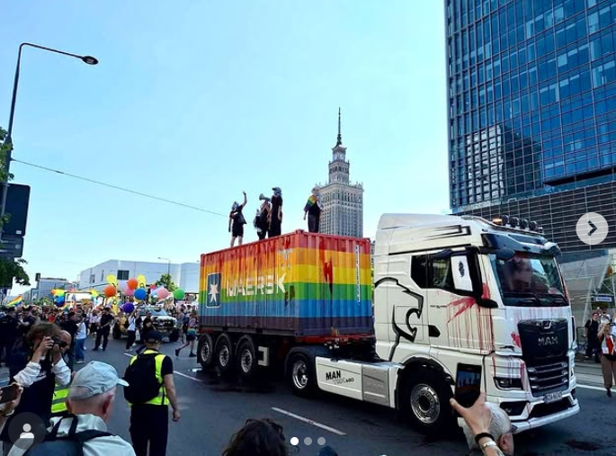 Nina Kuta🏴 tweet media