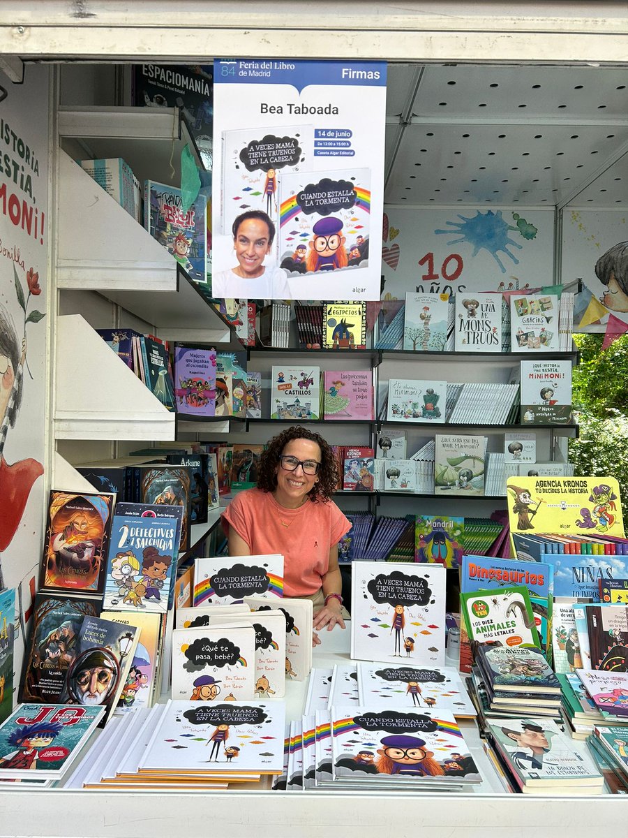 Algar Editorial (@algareditorial) on Twitter photo ¡Atención! Bea Taboada está firmando en la caseta de Algar de la <a href="/FLMadrid/">Feria del Libro de Madrid</a> #FLMadrid25 😊😍 ¡Atención! Bea Taboada está firmando en la caseta de Algar de la <a href="/FLMadrid/">Feria del Libro de Madrid</a> #FLMadrid25 😊😍
