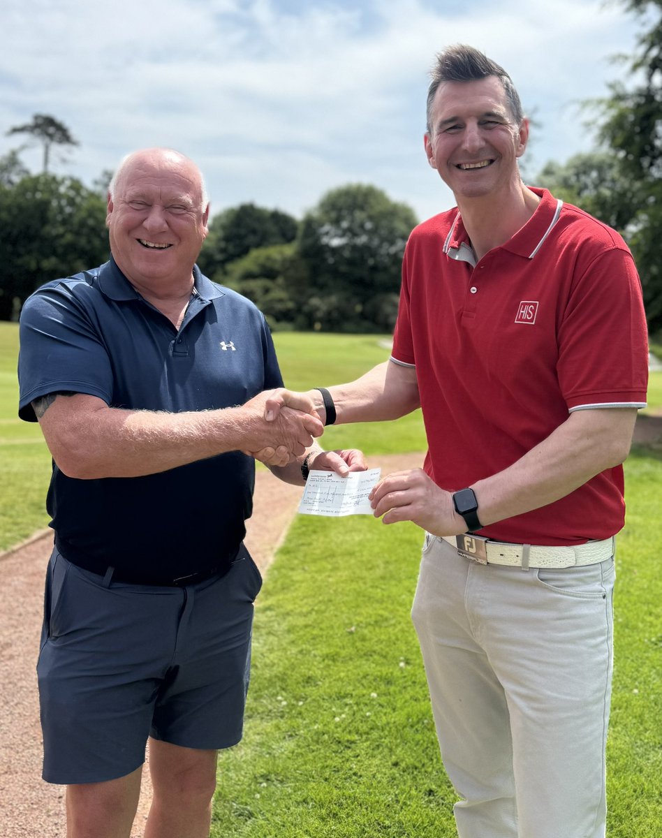 h15church's tweet photo. A huge thank you to Mark and the kind members of @WorcesterGC for the generous donation of £1,557.73 raised during Mark’s term of captaincy.

This amazing donation will support our work feeding vulnerable / food insecure children and families in the UK 🙏❤️⛳️🤩🙌🤝👏 xx https://t.co/LNen4FJOMw